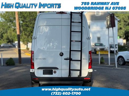 Used 2020 Mercedes-Benz Sprinter 1500 image 6