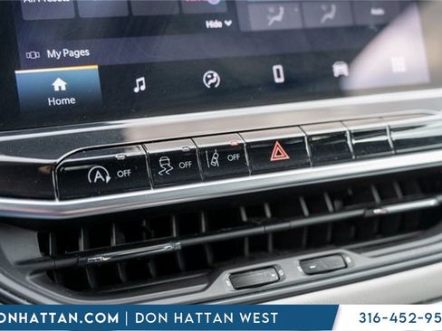 Used 2022 Jeep Compass Limited image 10