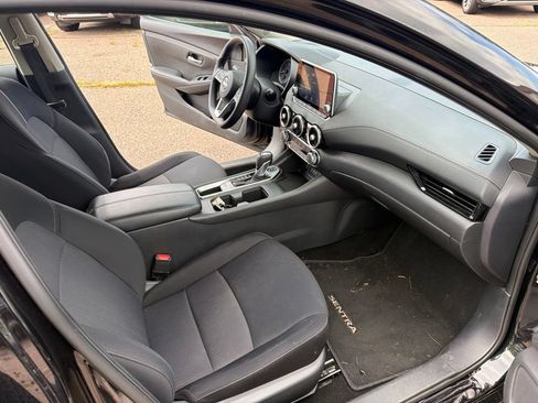 Used 2024 Nissan Sentra SV FWD image 20