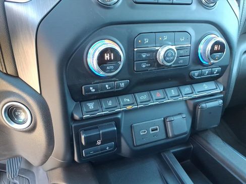 Used 2020 GMC Sierra 2500 Denali w/ Denali Ultimate Package image 27