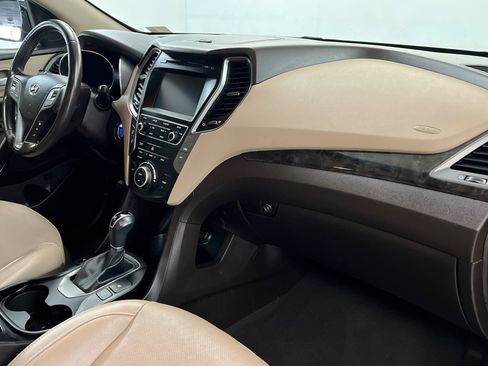 Used 2017 Hyundai Santa Fe Sport image 25