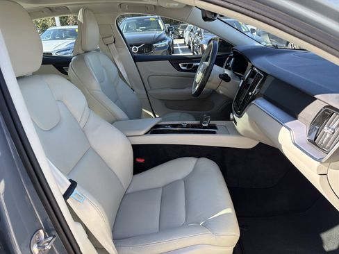 Certified 2023 Volvo S60 B5 Core image 35