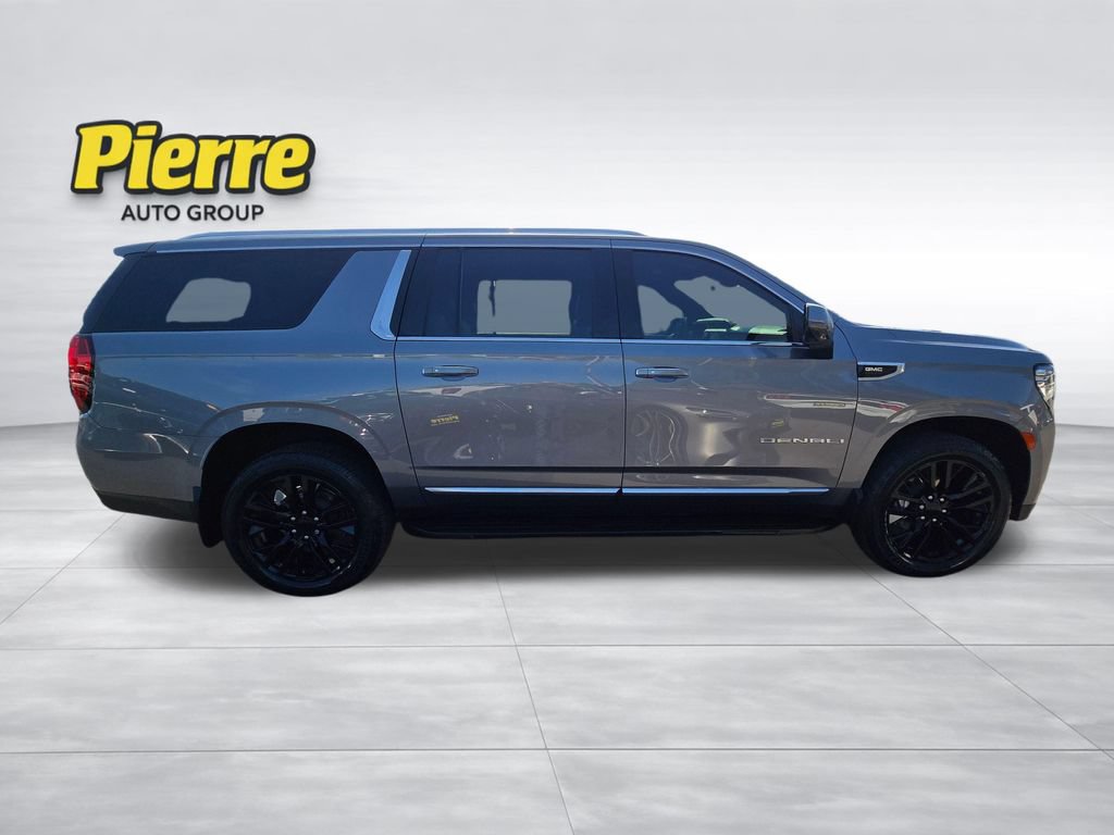 Used 2021 GMC Yukon XL Denali AWD/4WD image 6