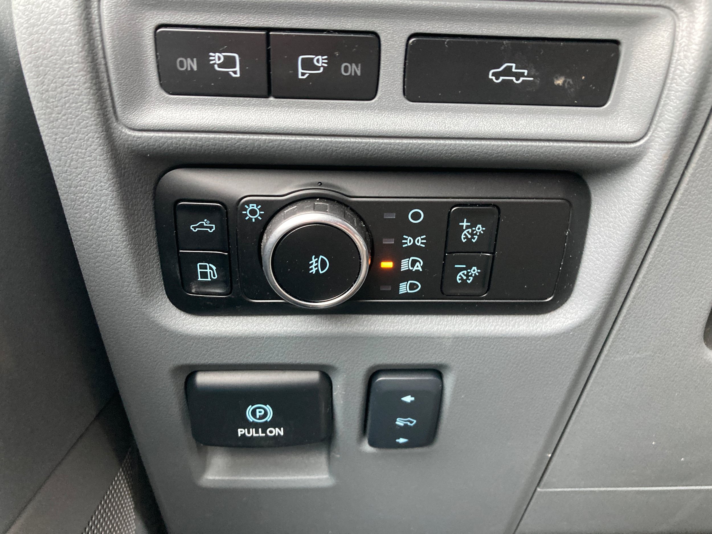 Used 2024 Ford F150 Lariat w/ Bed Utility Package AWD/4WD image 24
