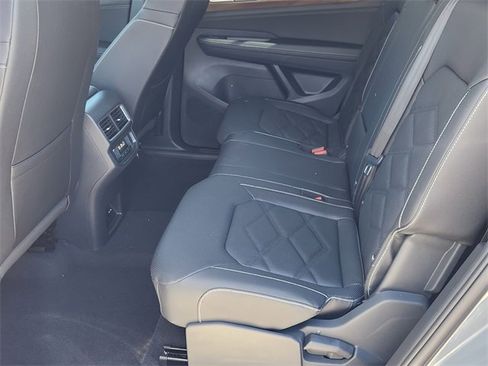 New 2026 Volkswagen Atlas SE image 8