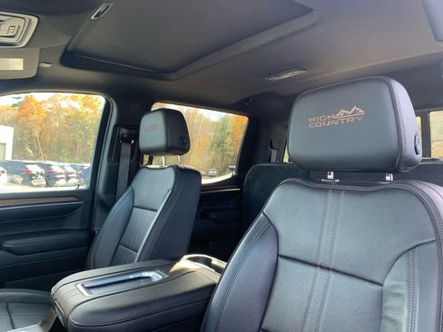 Certified 2022 Chevrolet Silverado 1500 High Country w/ High Country Premium Package image 13