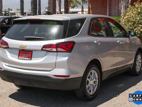 Used 2022 Chevrolet Equinox LS image 9
