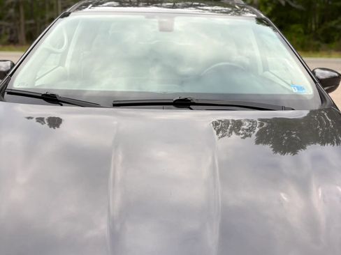 Used 2017 Chrysler Pacifica Touring-L w/ Tire & Wheel Group FWD image 10