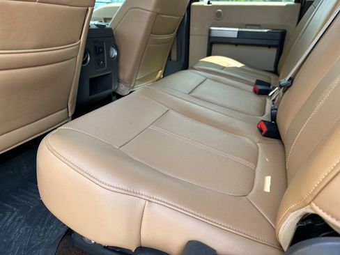 Used 2012 Ford F250 Lariat w/ Lariat Ultimate Pkg image 26