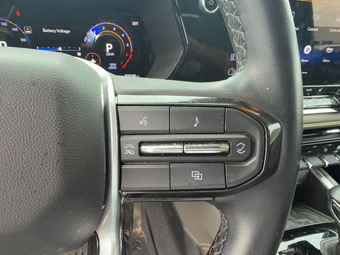 Used 2023 Chevrolet Colorado ZR2 AWD/4WD image 27