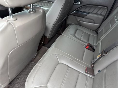 Used 2022 GMC Canyon Denali image 12