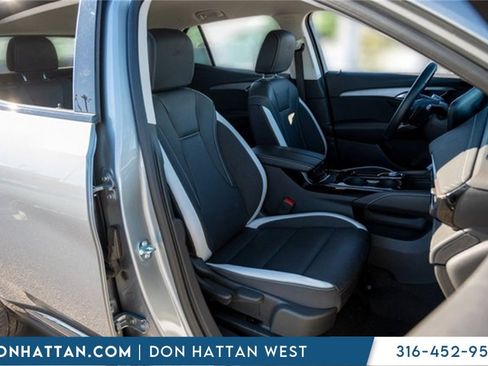 Used 2024 Buick Envision Sport Touring image 28