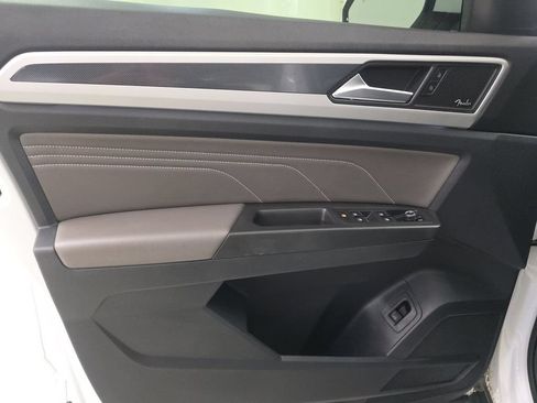 Used 2022 Volkswagen Atlas SEL Premium AWD/4WD image 9