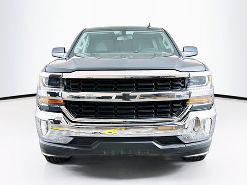 Used 2017 Chevrolet Silverado 1500 LT w/ All Star Edition image 2