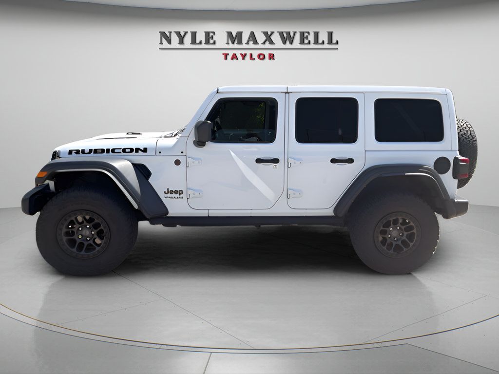 Used 2021 Jeep Wrangler Unlimited Rubicon w/ Xtreme Recon 35" Tire Package AWD/4WD image 3