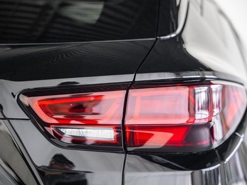 Used 2023 Chevrolet Blazer RS w/ Driver Confidence II Package image 6