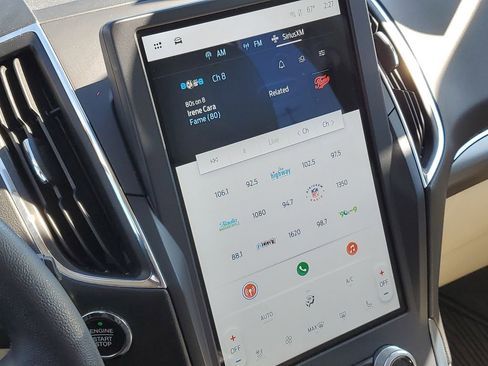 Used 2022 Ford Edge Titanium w/ Class II Trailer Tow Package image 22