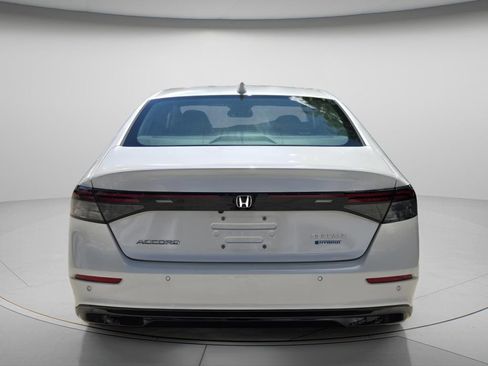 Used 2023 Honda Accord EX-L image 6