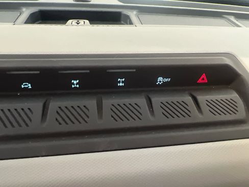 Used 2021 Ford Bronco Badlands image 14