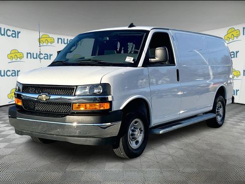 Used 2024 Chevrolet Express 2500 w/ Driver Convenience Package image 3