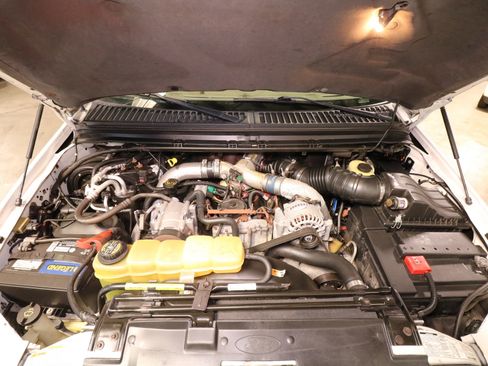 Used 2000 Ford Excursion Limited image 26