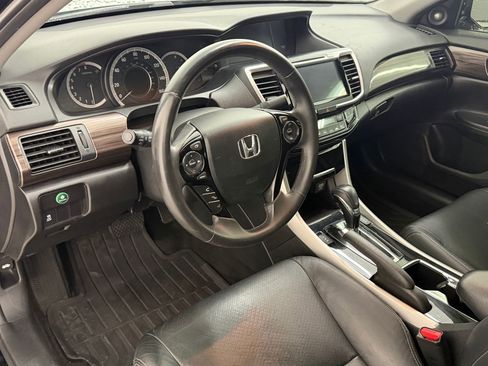 Used 2017 Honda Accord EX-L image 4