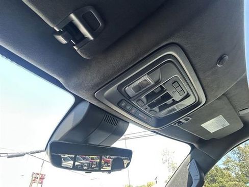 Used 2022 GMC Sierra 1500 AT4X image 18