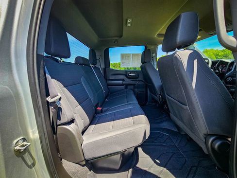 Used 2022 Chevrolet Silverado 1500 Custom Trail Boss w/ LPO, Dark Essentials Package AWD/4WD image 32