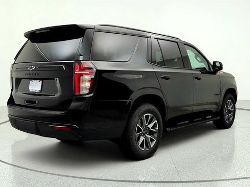 Used 2023 Chevrolet Tahoe Z71 w/ Luxury Package AWD/4WD image 5