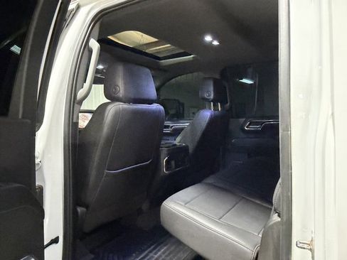 Used 2024 Chevrolet Silverado 2500 LTZ w/ LTZ Convenience Package image 14