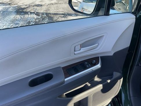 Used 2024 Toyota Sienna LE image 10