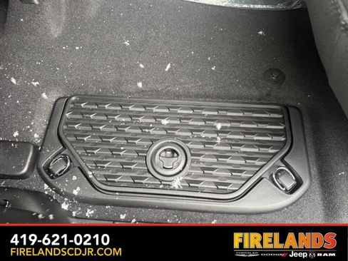 New 2026 RAM 1500 4x4 Crew Cab image 19