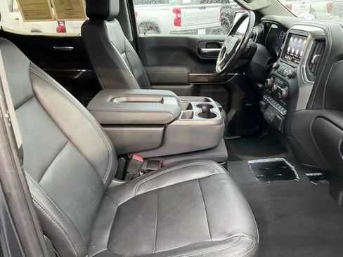 Used 2019 Chevrolet Silverado 1500 RST image 18