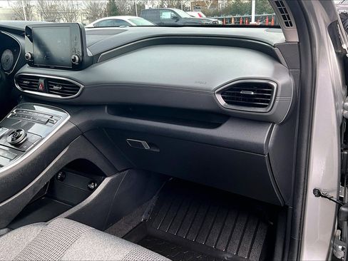 Used 2022 Hyundai Santa Fe SEL w/ Convenience Package image 15