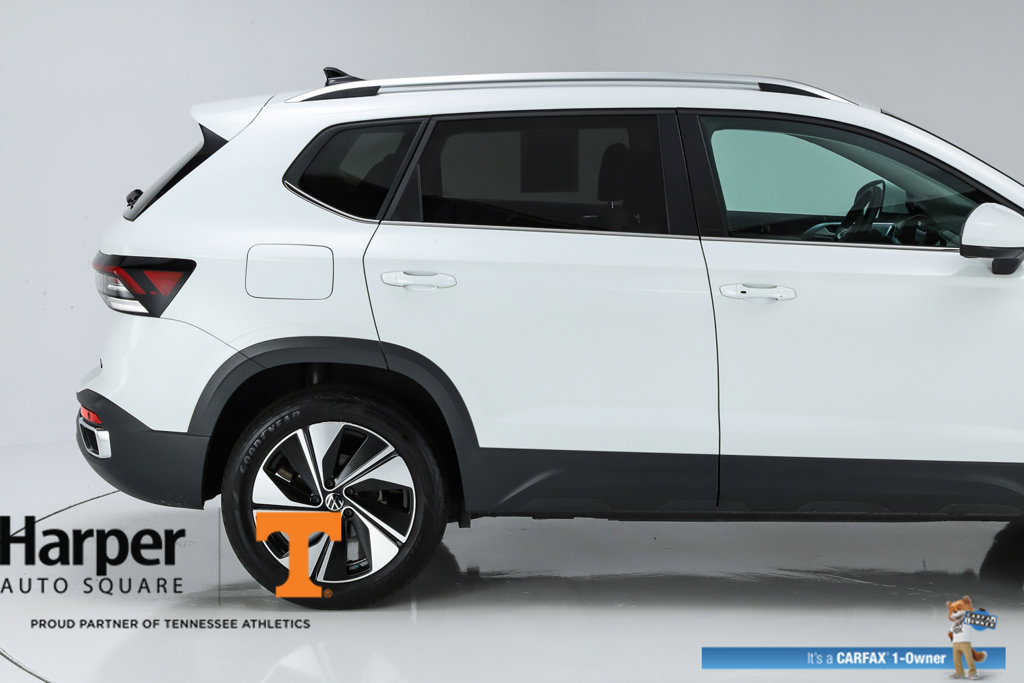 Used 2025 Volkswagen Taos SE w/ Panoramic Sunroof Package AWD/4WD image 49