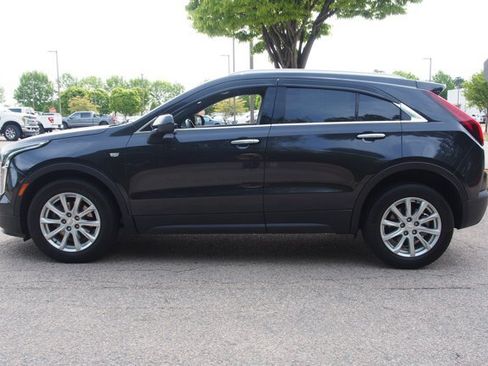 Used 2023 Cadillac XT4 Luxury w/ Cold Weather Package FWD image 4