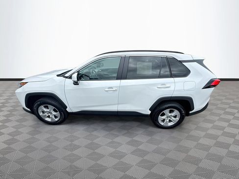 Used 2019 Toyota RAV4 XLE AWD/4WD image 36