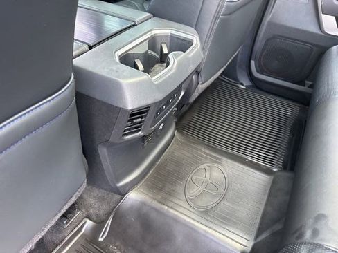 Used 2022 Toyota Tundra Platinum AWD/4WD image 31