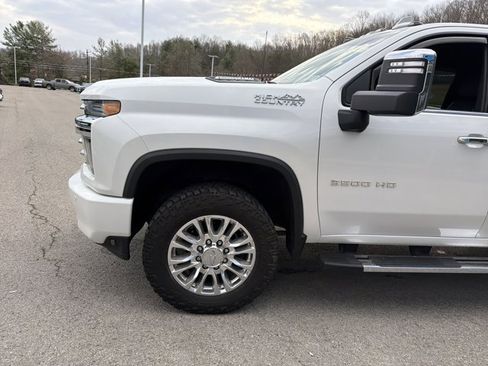 Used 2020 Chevrolet Silverado 3500 High Country w/ Z71 Off-Road Package image 9