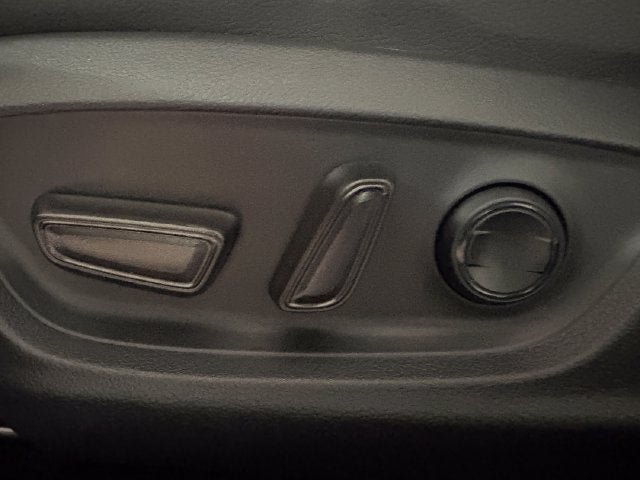 Certified 2022 Toyota Camry XSE FWD image 13