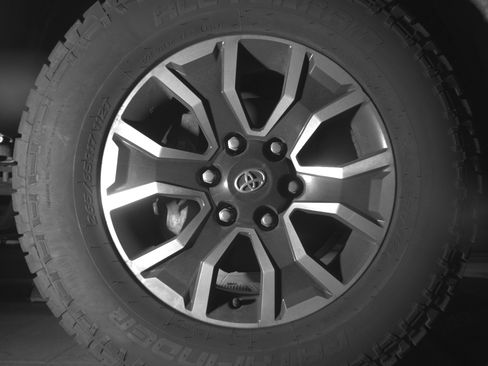 Used 2023 Toyota Tacoma SR AWD/4WD image 11