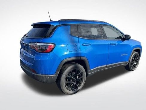 New 2026 Jeep Compass Latitude image 28