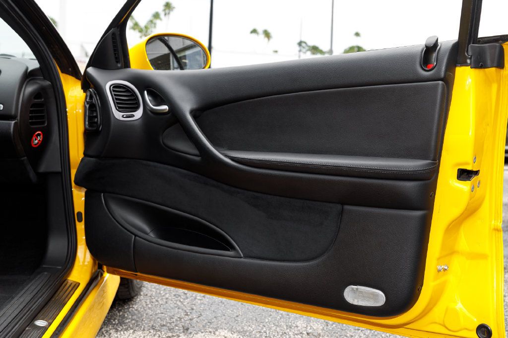 Used 2005 Pontiac GTO RWD image 16