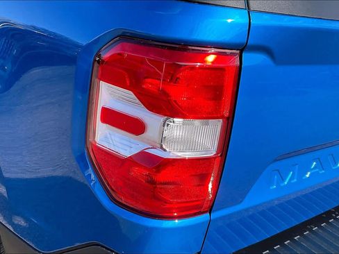 New 2025 Ford Maverick XL image 14