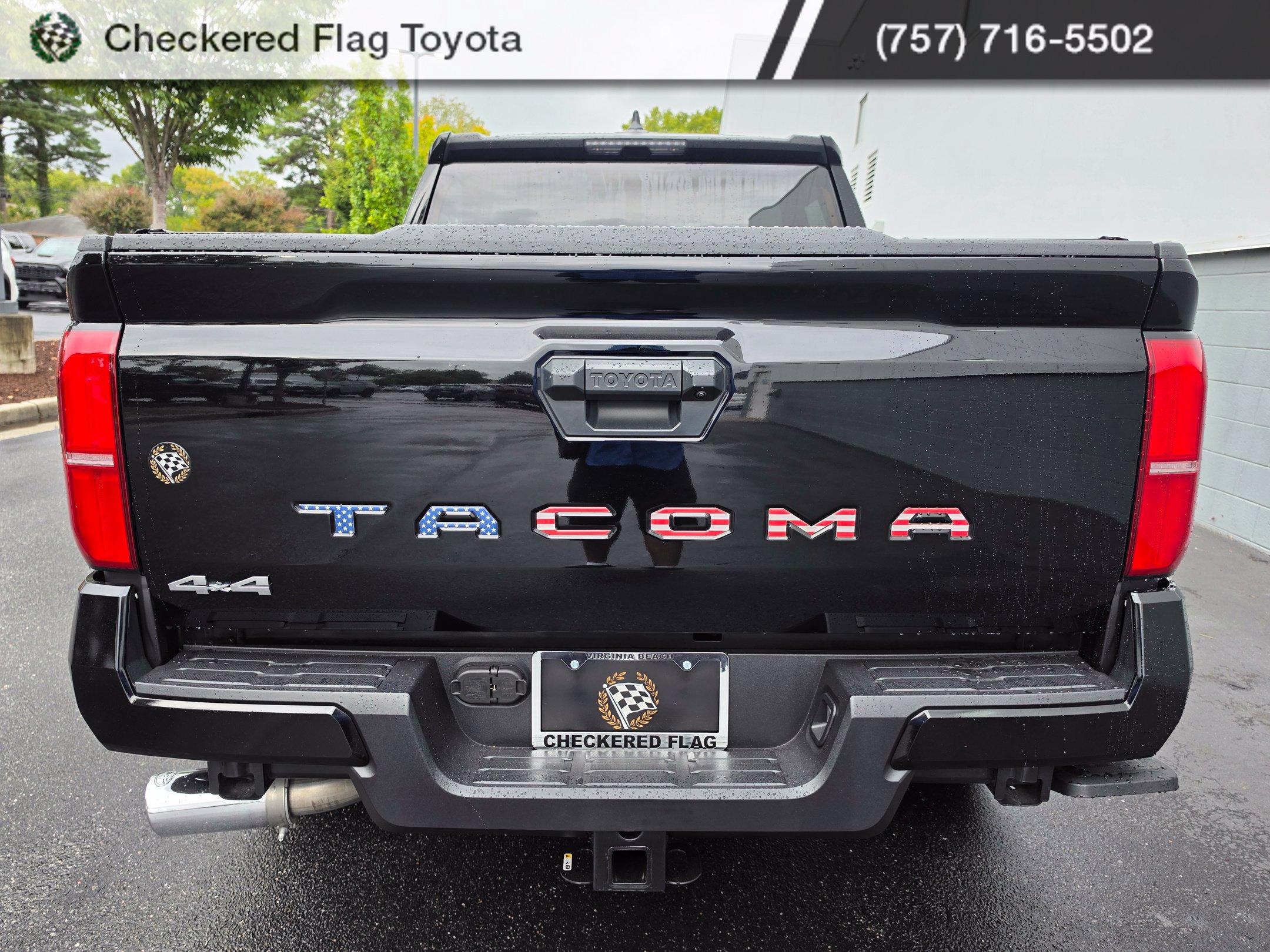 Used 2025 Toyota Tacoma SR5 AWD/4WD image 4