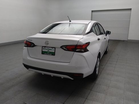 Used 2022 Nissan Versa S FWD image 7