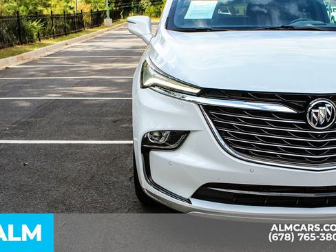 Used 2024 Buick Enclave Premium image 12