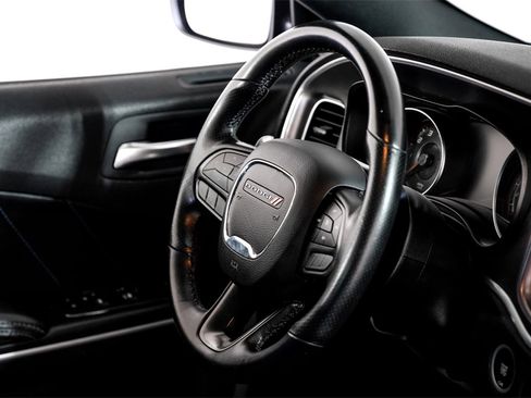 Used 2020 Dodge Charger R/T w/ Navigation & Travel Group image 11