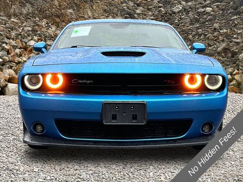 Used 2019 Dodge Challenger R/T Scat Pack w/ Driver Convenience Group RWD image 3
