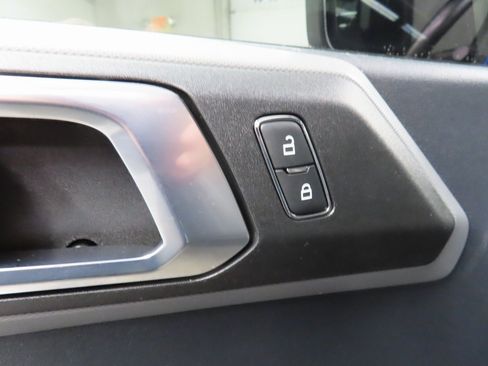 Used 2021 Ford Bronco Black Diamond image 47